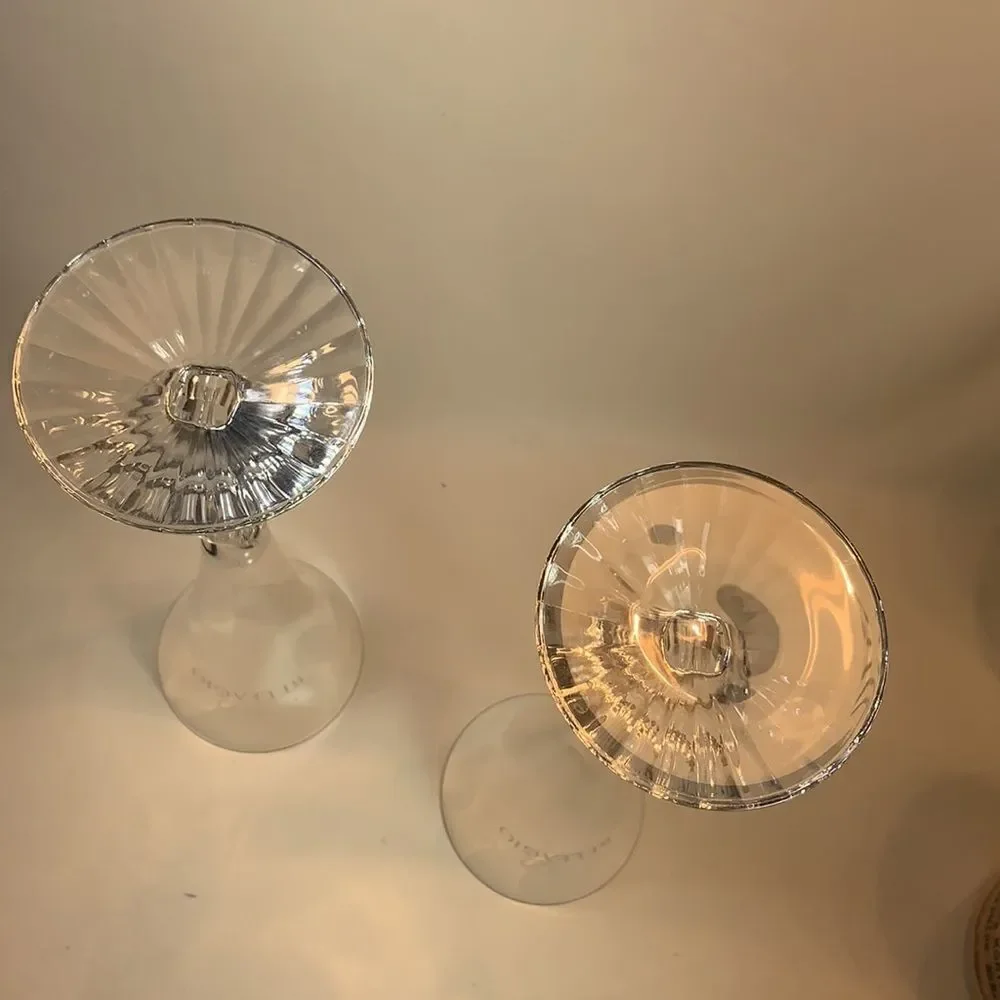 Bellagio Hotel Resort Casino 2000 Glass Crystal Champagne Flutes 8 Ounces Each